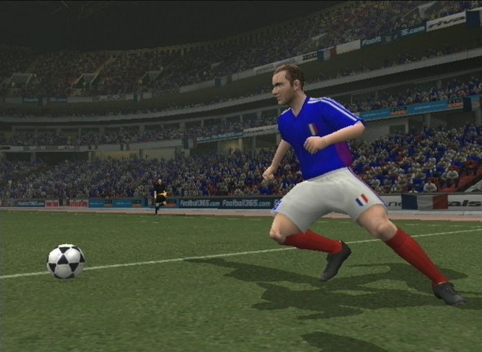 Pantallazo de This is Football 2004 para PlayStation 2